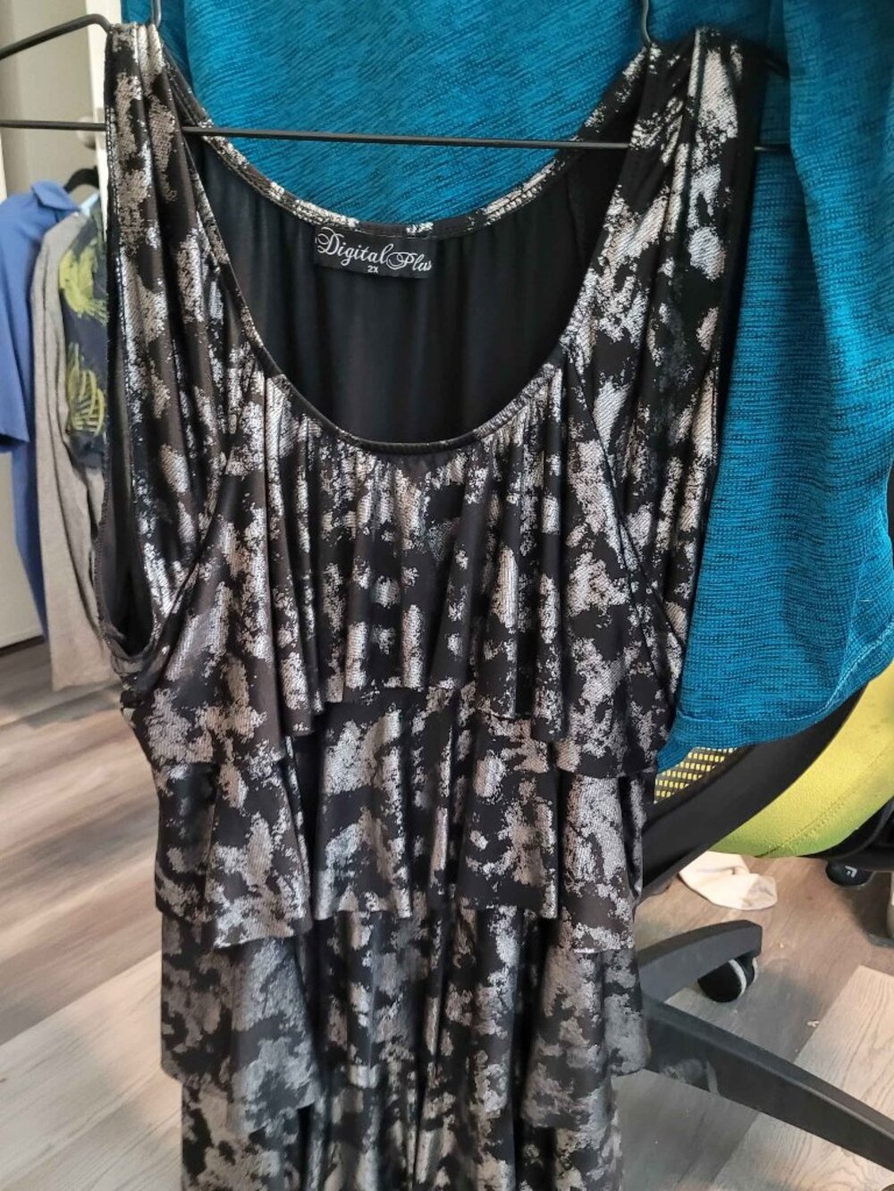 Digital Plus Black Silver Metallic Layered Dress 2X Sleeveless Stretch